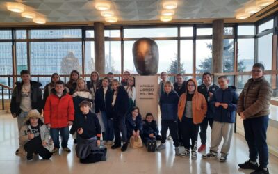 ŠKOLSKI SAT S LADOM