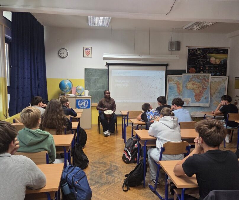 GOŠĆA IZ KAMERUNA NA SATU GEOGRAFIJE